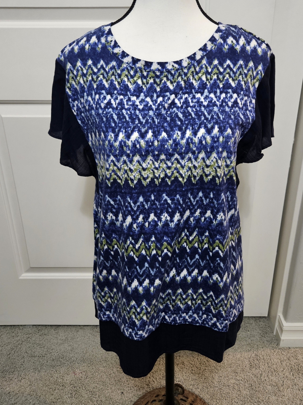 Westbound Blue Patterned Short Sleeve Tee with Navy Sleeves